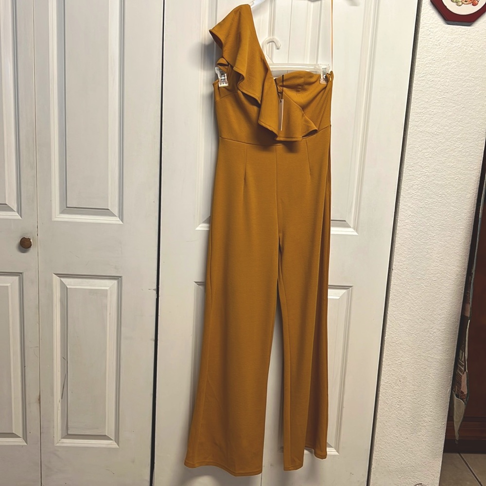 Dress Day Mustard Seed Ruffle Cold Shoulder Wide Leg Romper Size L NWT